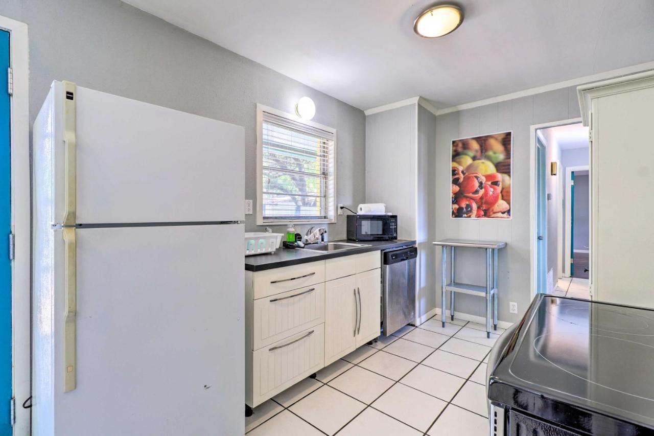 Renovated Austin Home With Yard About 9 Mi To Dtwn! Exteriör bild